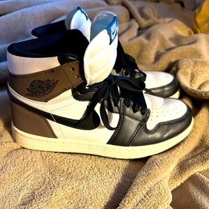 Air Jordan 1 Retro High OG ‘Dark Mocha’